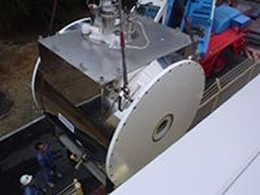 写真　装置導入風景